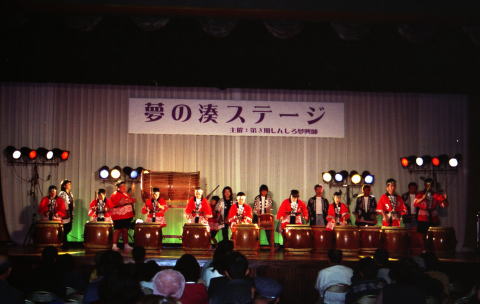 夢太鼓、演奏写真